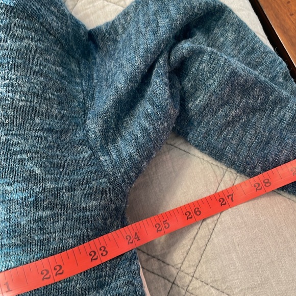 Old Navy Marled Teal Oversized Long Sleeve V-neck Top Size M - Picture 6 of 7